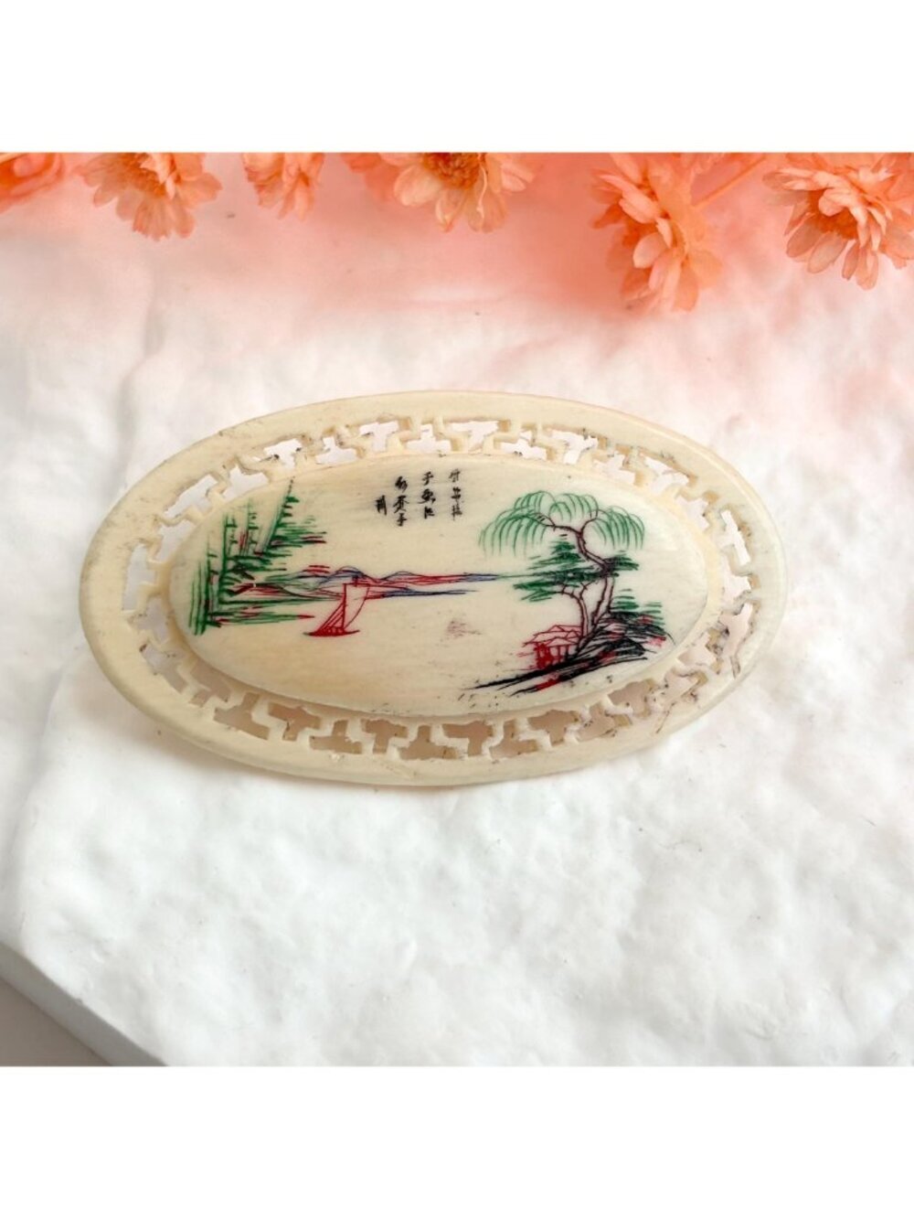 Chinese Hand-Carved & Painted Landscape Scenery 1950's Vintage Jewelry Brooch - Picture 10 of 10